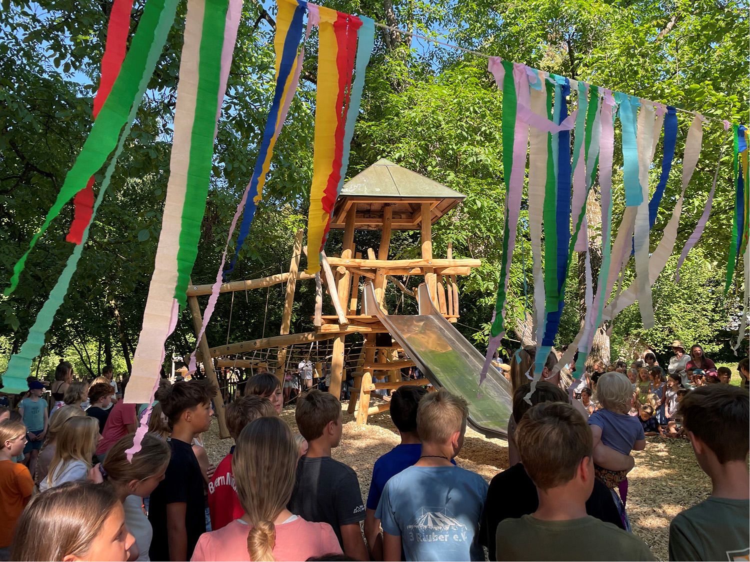 Neuer Spielplatz an der Waldorfschule Wangen eröffnet.